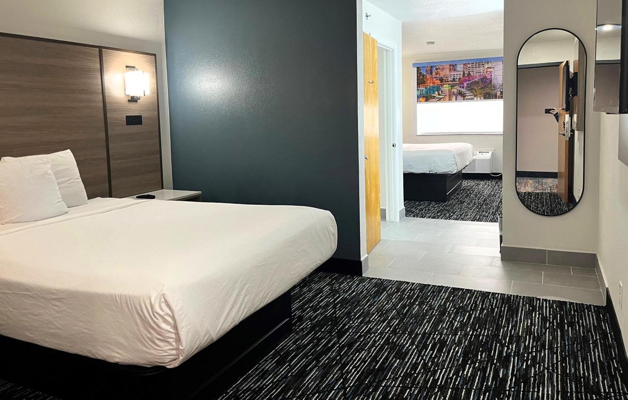 מלון Baymont By Wyndham Indianapolis Northeast מראה חיצוני תמונה