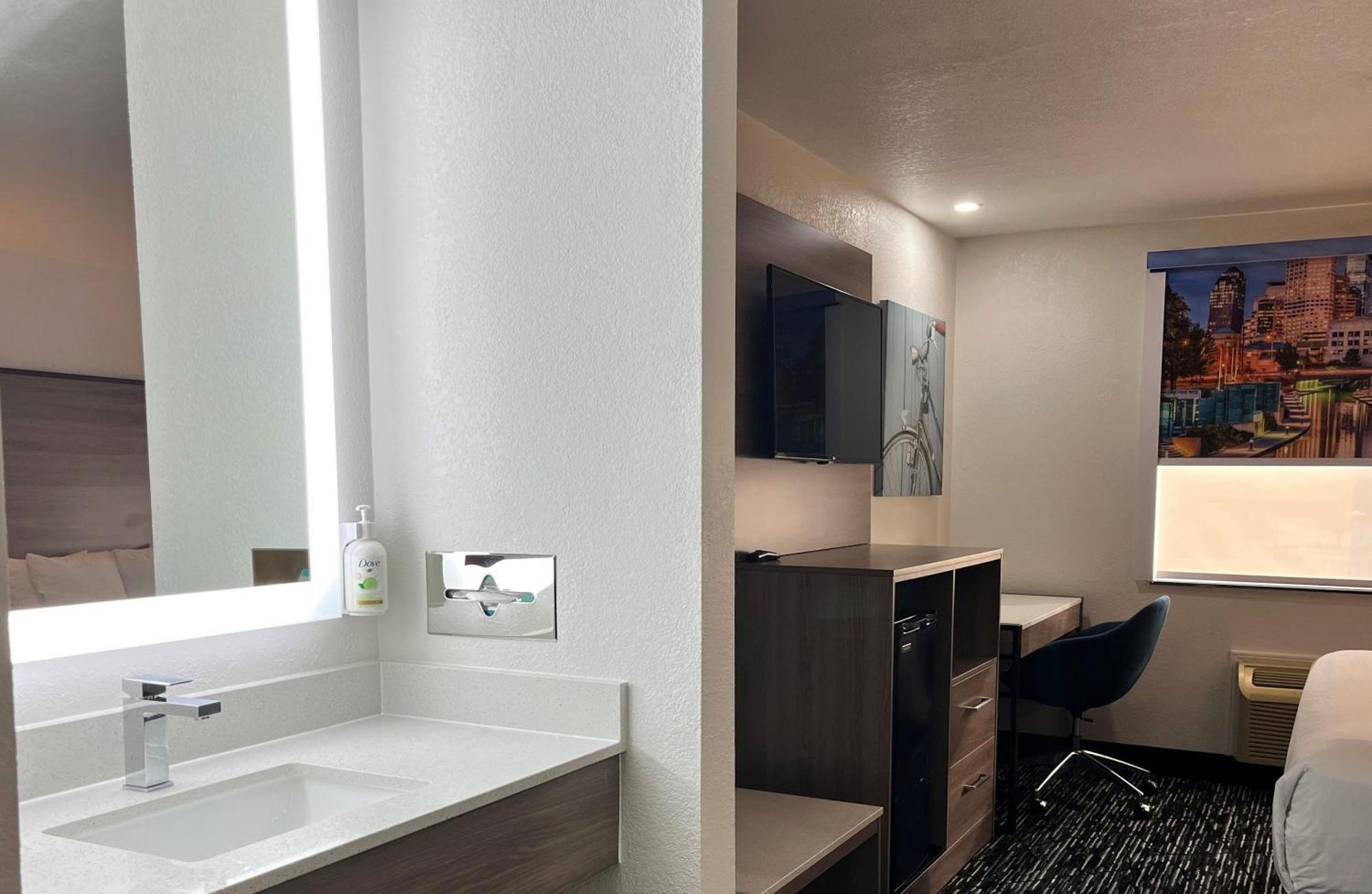 מלון Baymont By Wyndham Indianapolis Northeast מראה חיצוני תמונה