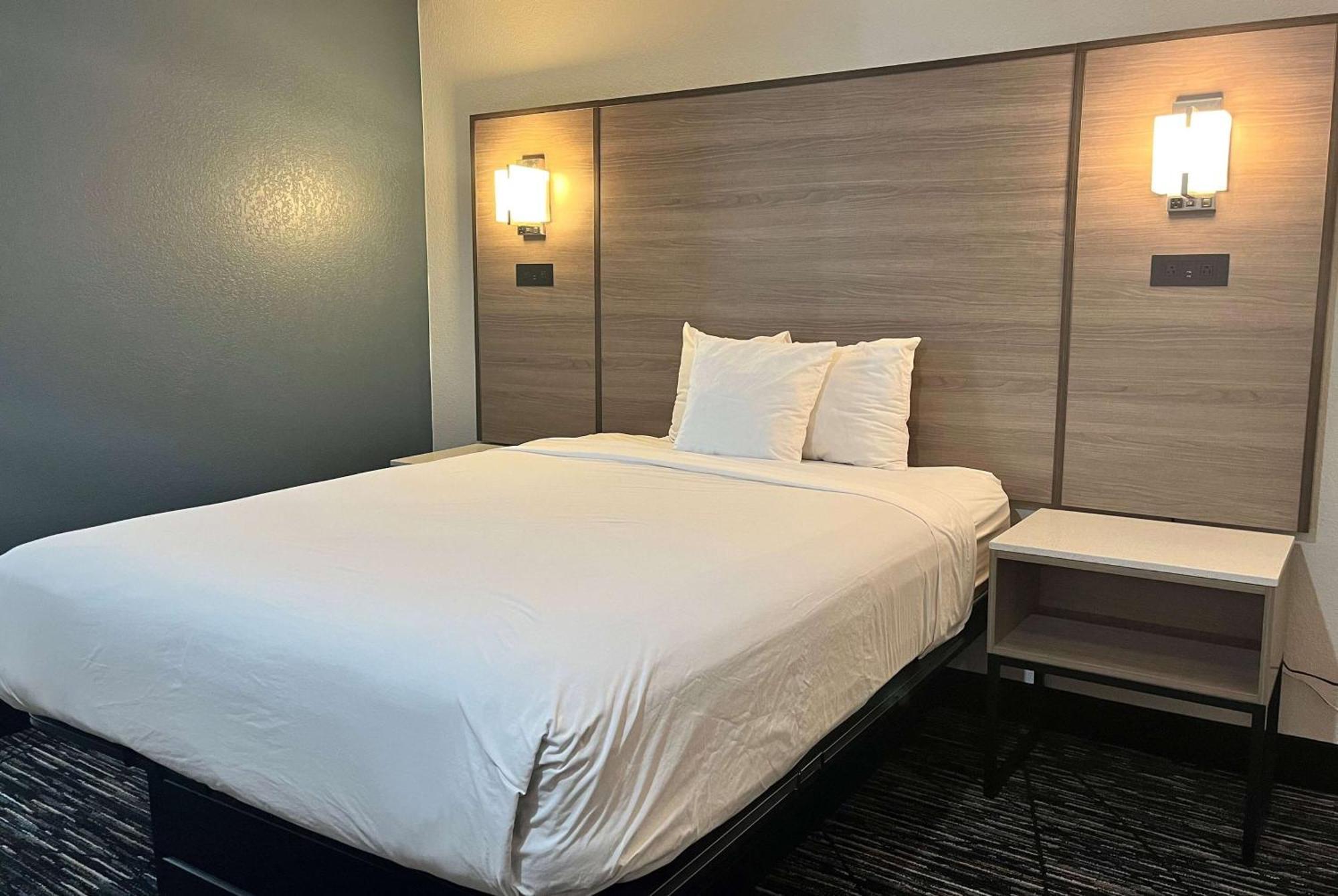 מלון Baymont By Wyndham Indianapolis Northeast מראה חיצוני תמונה